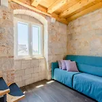 Jes Old Town Luxury Apartment
