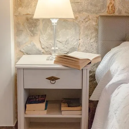 Jes Old Town Luxury Апартаменты