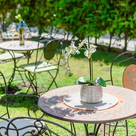 Jes Old Town Luxury Apartment