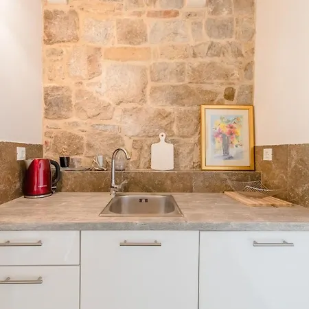 Jes Old Town Luxury Apartment Split