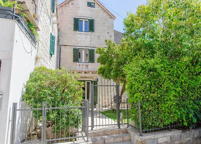 Διαμέρισμα Jes Old Town Luxury